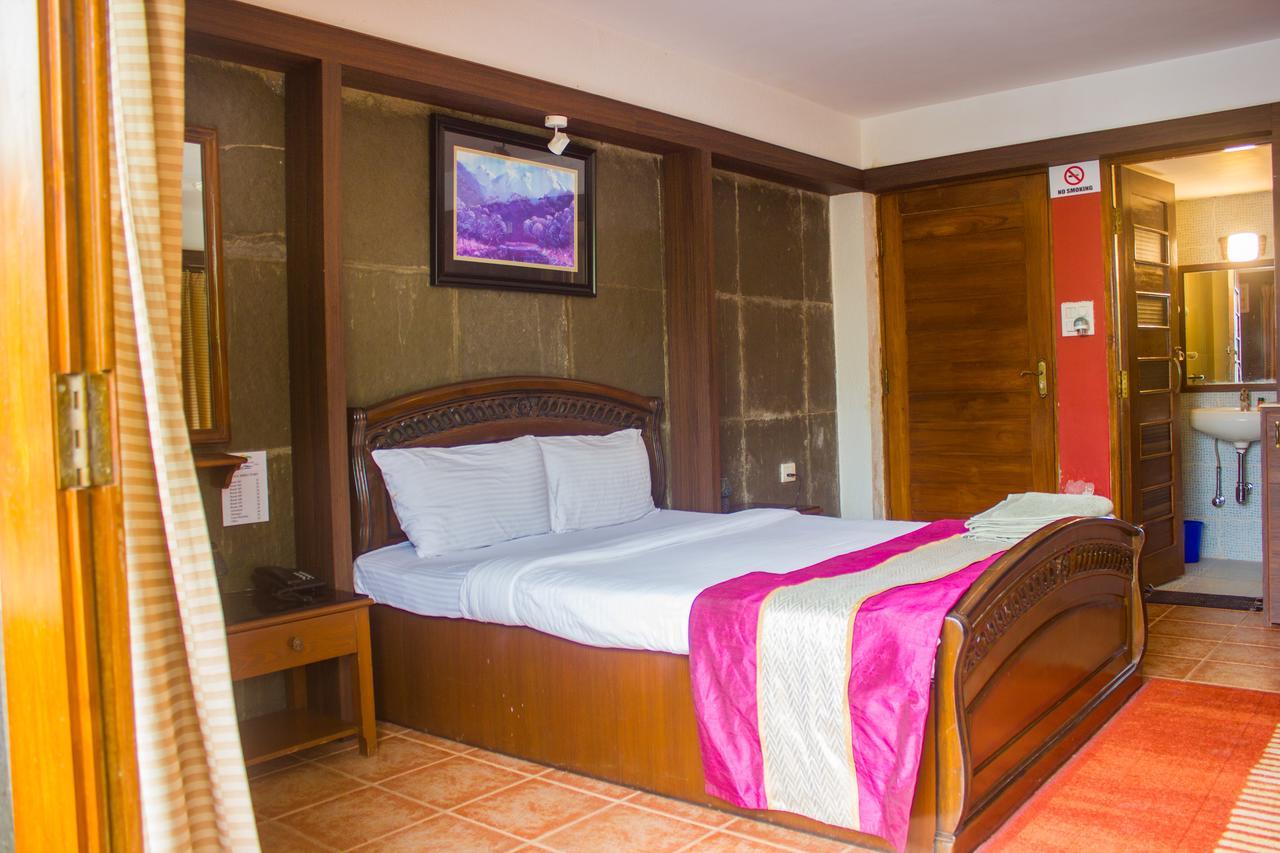 Casa Tropicana - Hotel & Homestays Panaji Exterior photo